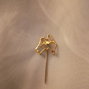 Gold Australia Kangaroo Shaped Pin